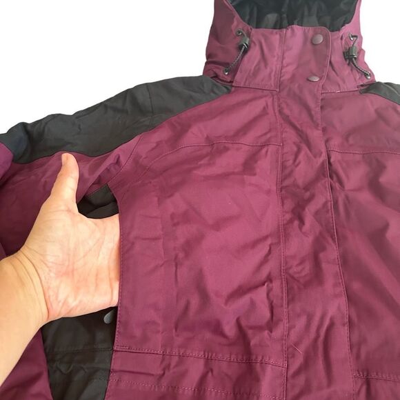 L.L. Bean | Winter Jacket - Picture 4 of 10